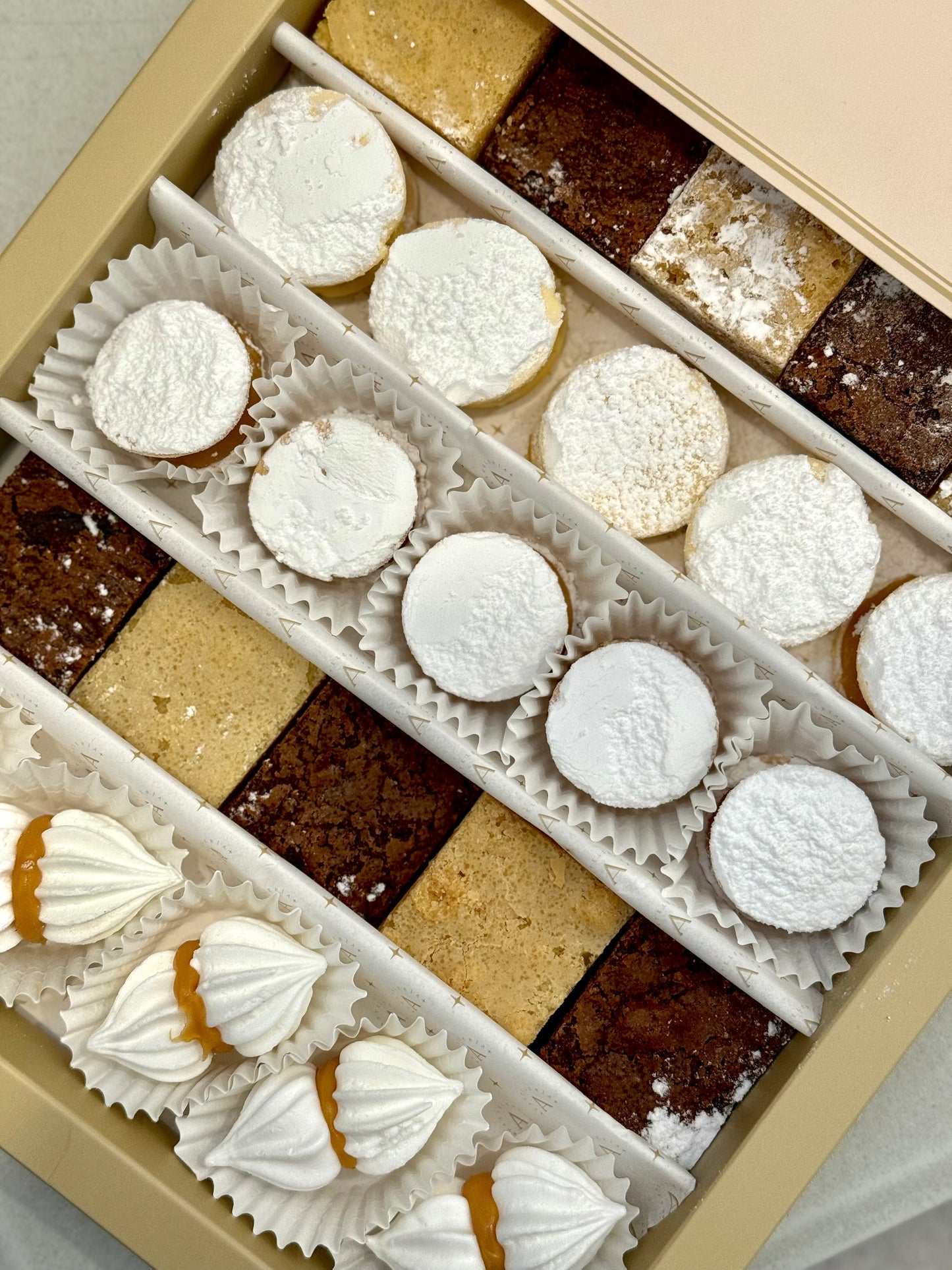 Pack Regalo Mamá - Pastelitos y Aros de Plata