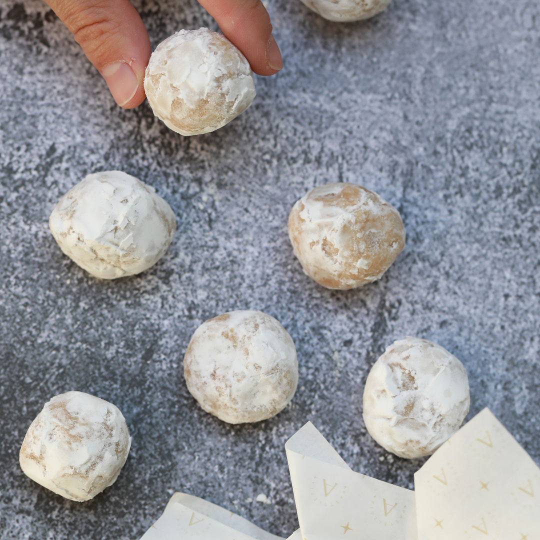 FRASCO CON BOLITAS MANJAR/NUEZ