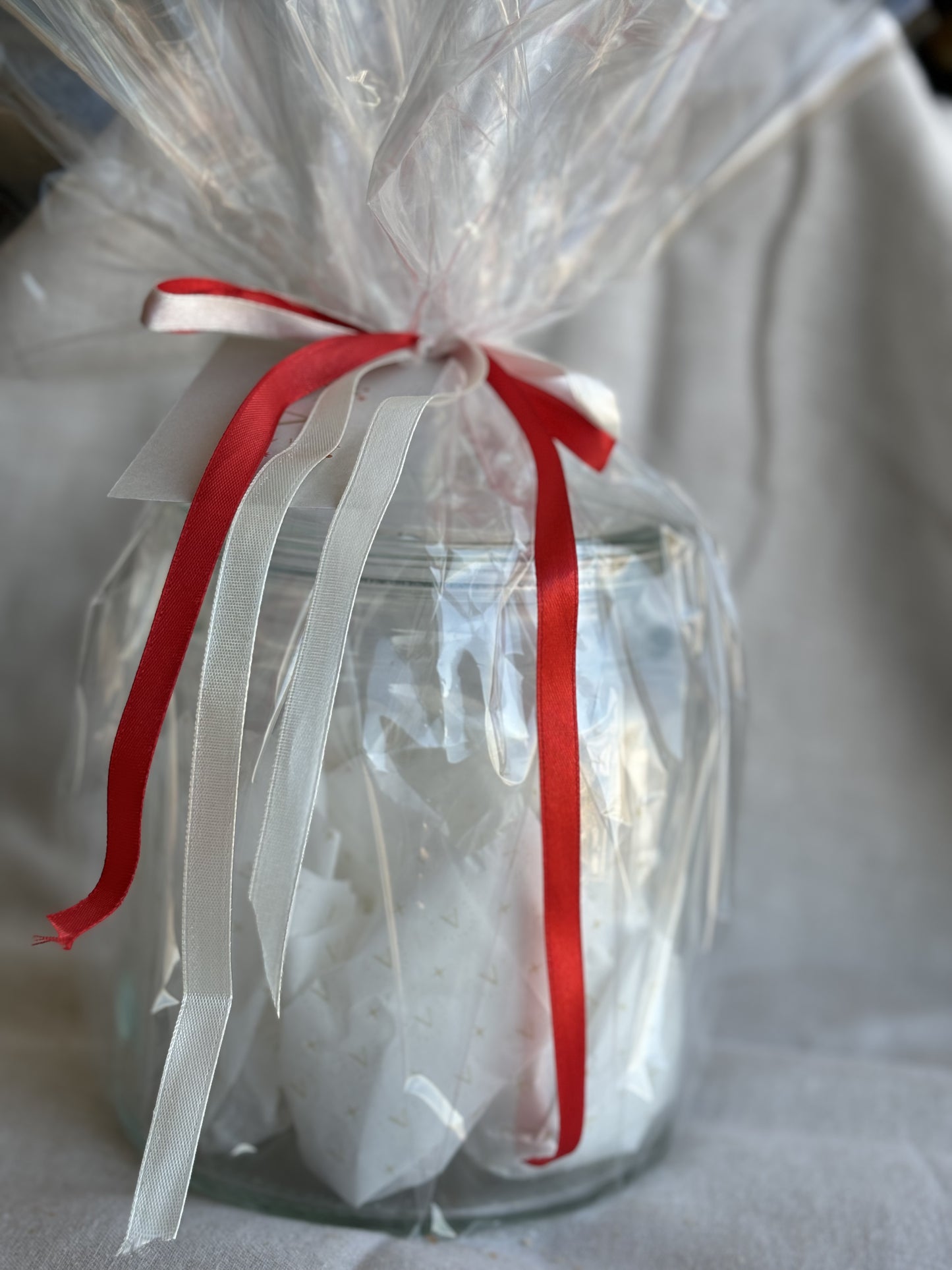 FRASCO CON BOLITAS MANJAR/NUEZ